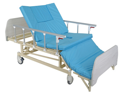 Кровать адаптационная механическая с туалетным устройством MBН